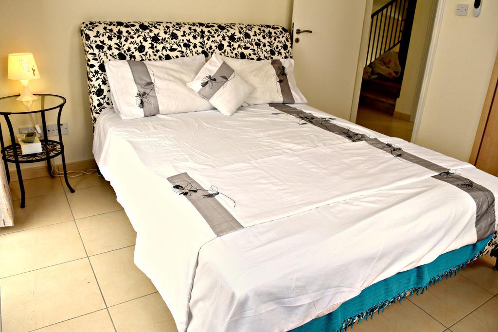 Latchi Beach Front Villa - Private Heated Pool - Amazing Uninterrupted Sea Views Polis Exterior photo