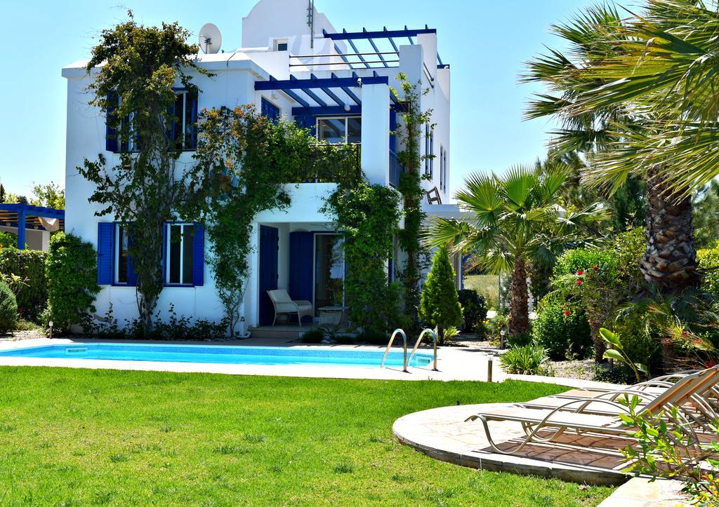 Latchi Beach Front Villa - Private Heated Pool - Amazing Uninterrupted Sea Views Polis Exterior photo